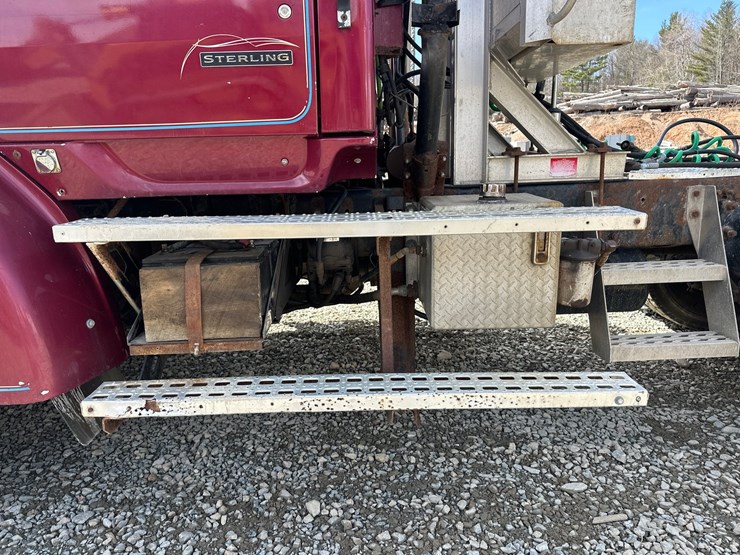 2001-caterpillar-c15-image-11