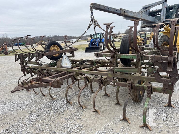 john-deere-1010-image-6