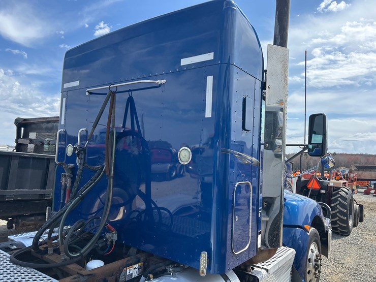 2017-kenworth-t660-image-14