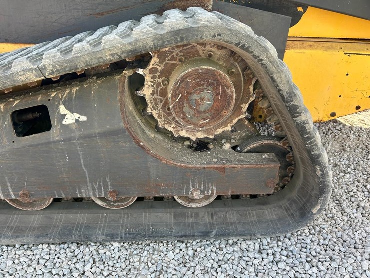 new-holland-lt190b-image-18