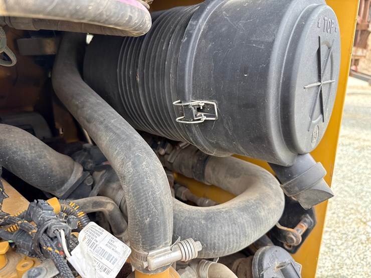 caterpillar-259d-image-28