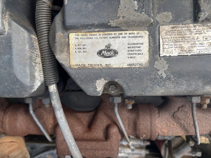 1999-mack-rd600-image-25