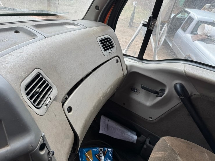 #2168-•-2001-sterling-4x2-snow-plow-truck-image-52