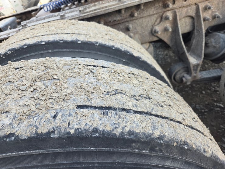 2005-caterpillar-c13-image-85