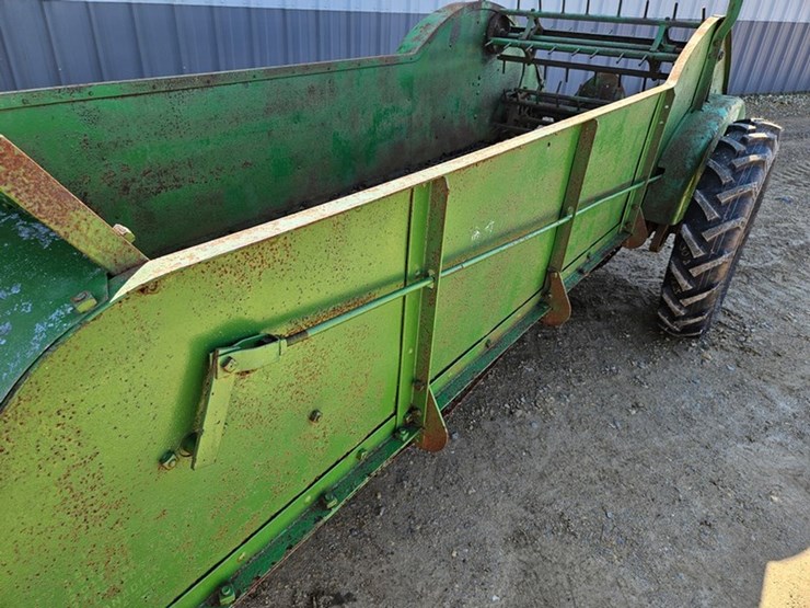 john-deere-7-image-28