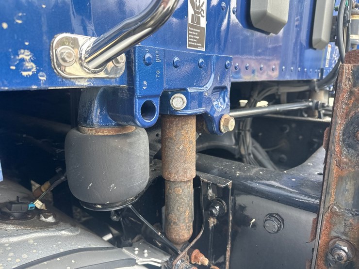 2020-kenworth-t680-image-34