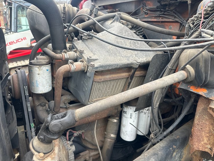 1986-mack-dm686s-image-35