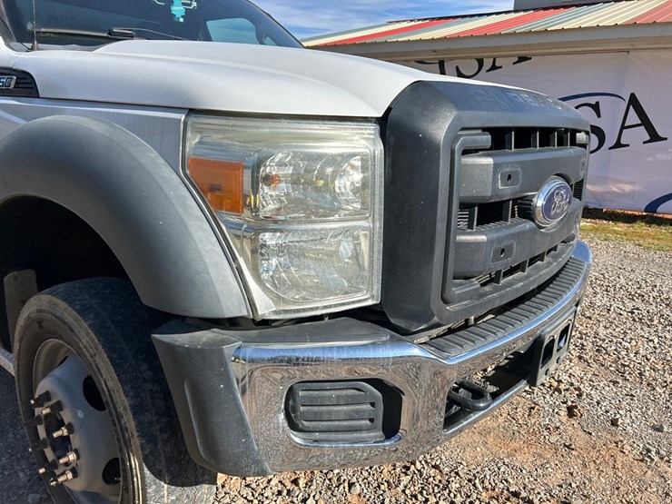 2012-ford-f550-image-12