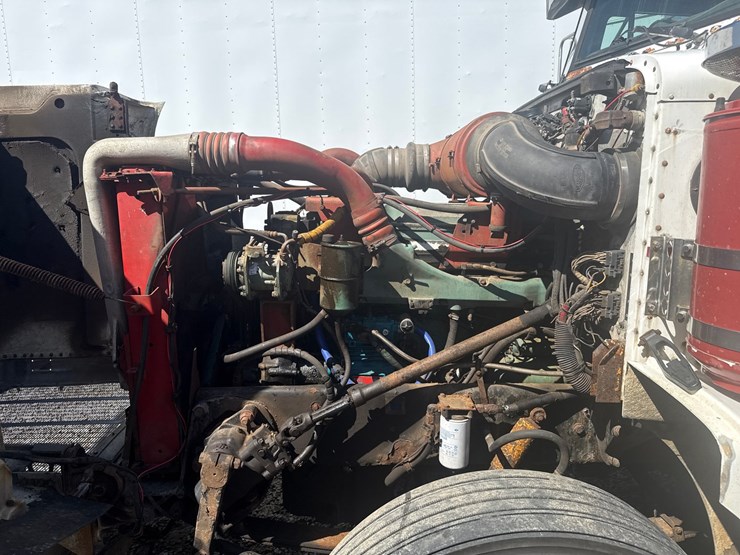 1994-peterbilt-359-image-9