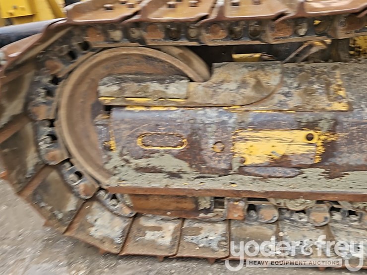 2012-caterpillar-d5k2-xl-image-19