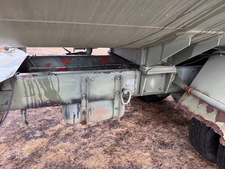 1984-mack-dm492s-image-63