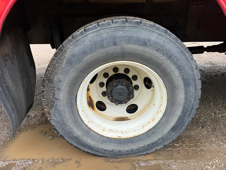 2012-international-7400-image-76