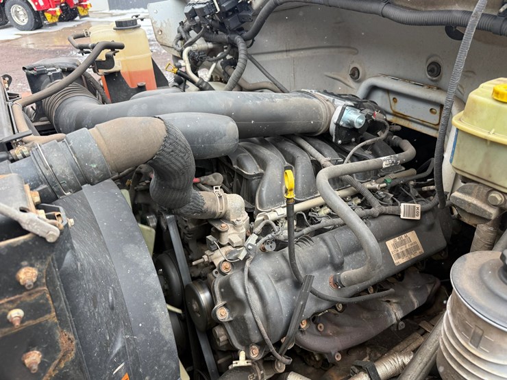 2018-ford-f650-image-40