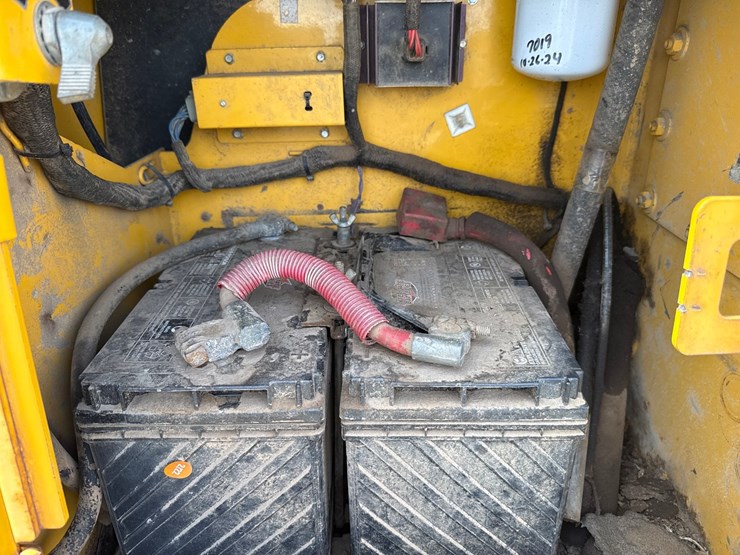 2002-deere-700h-lgp-image-27