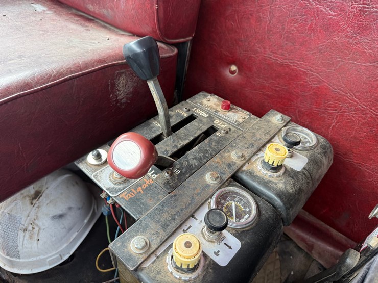 #2016-•-1990-western-star-quad-axle-dump-truck-image-51