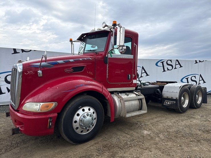 2008-peterbilt-386-image-1