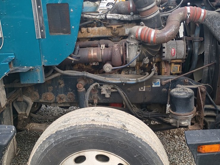 2002-kenworth-t600-image-47