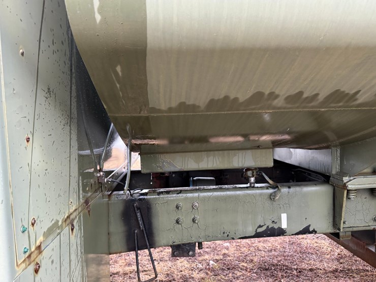 1984-mack-dm492s-image-31