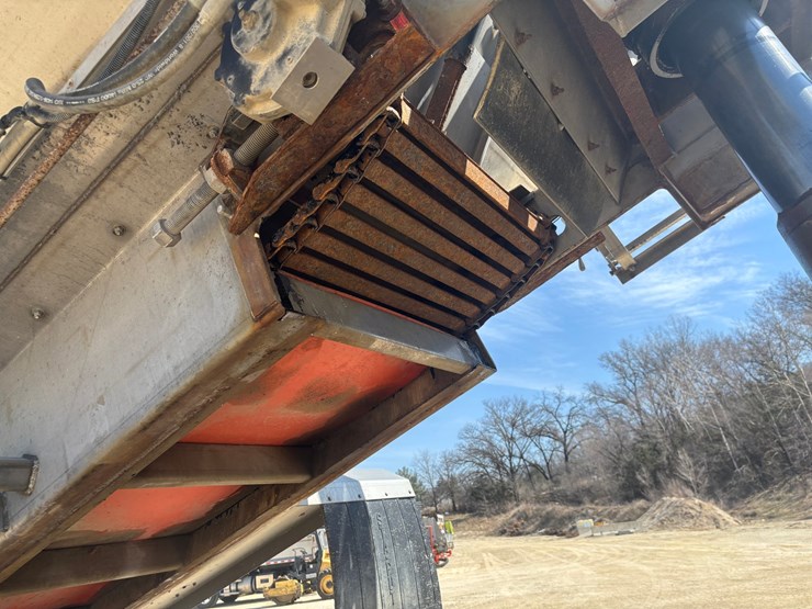 2006-international-7600-image-154