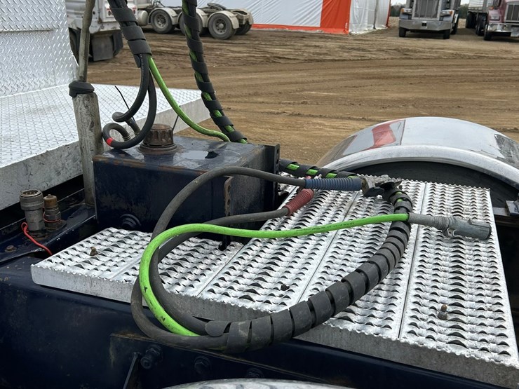 2006-caterpillar-c15-image-30