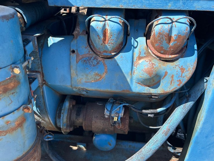 ditch-witch-r65-image-27