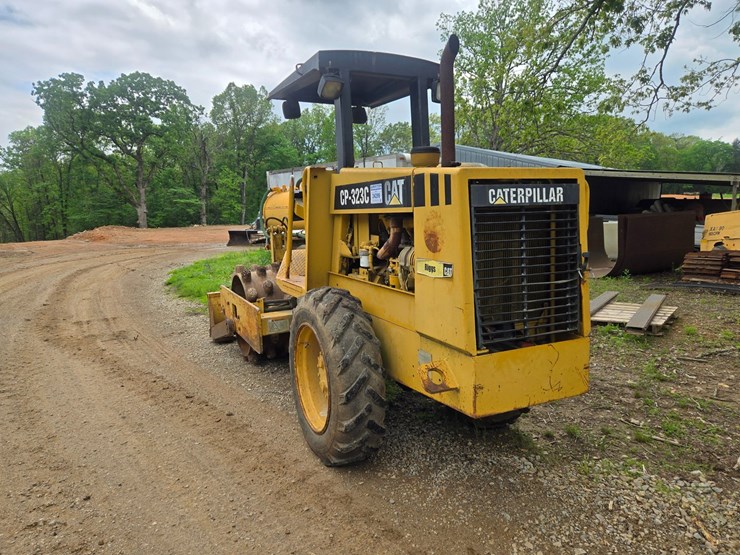 caterpillar-cp-323c-image-8