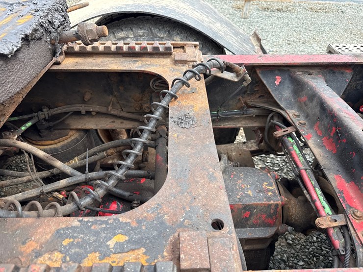 1998-massey-ferguson-8-image-39