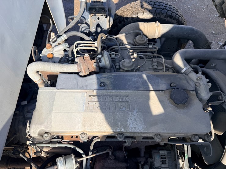 2002-isuzu-npr-image-51