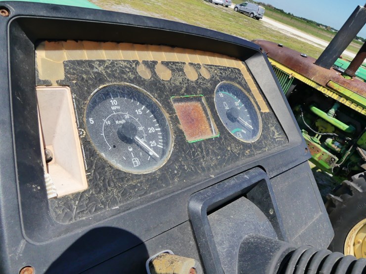 john-deere-7200-image-12