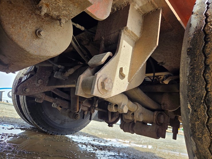 1975-massey-ferguson-8-image-43