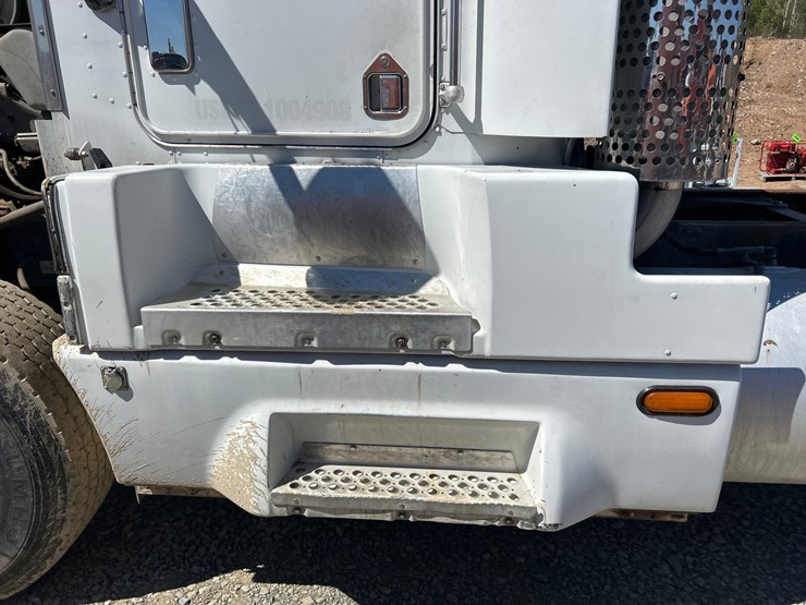 1994-massey-ferguson-8-image-60