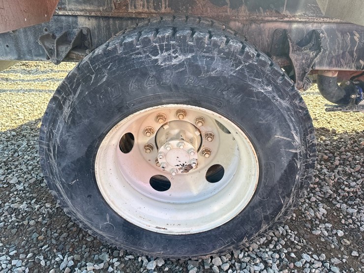 2006-ford-f650-image-48