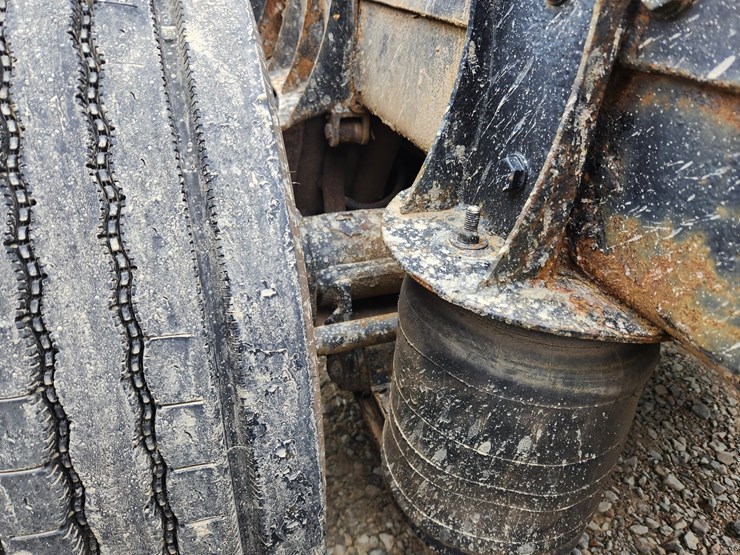 2006-kenworth-t800-image-34