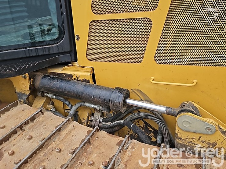 2012-caterpillar-d5k2-xl-image-13