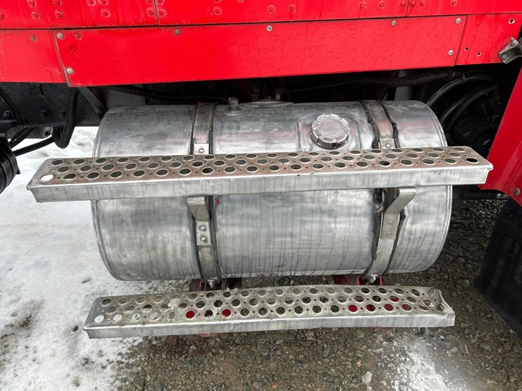 2007-kenworth-w900-image-33