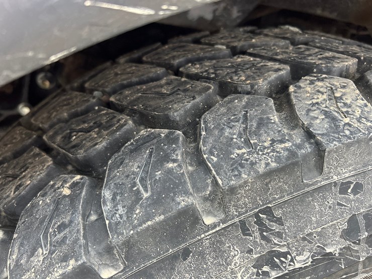 2005-peterbilt-357-image-89