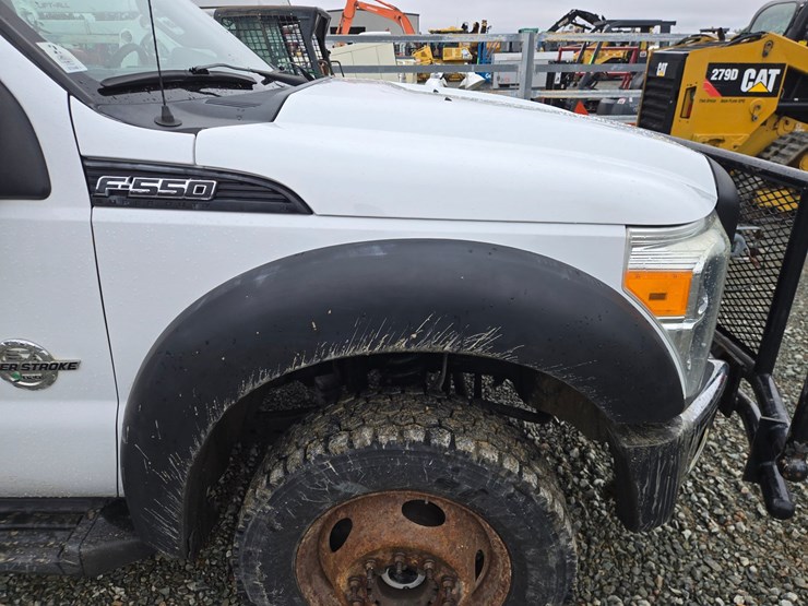 2011-ford-f550-image-12