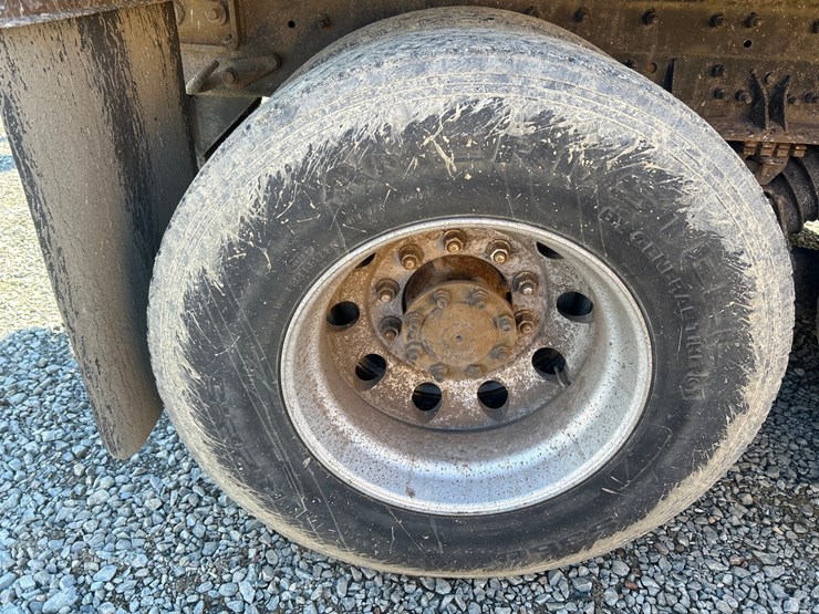 2006-international-7400-image-74