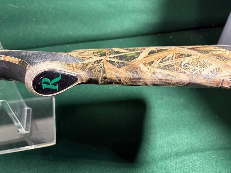 remington-versamax-12-ga-shotgun-image-18