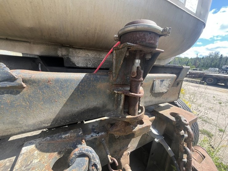 1996-fruehauf-train-image-37