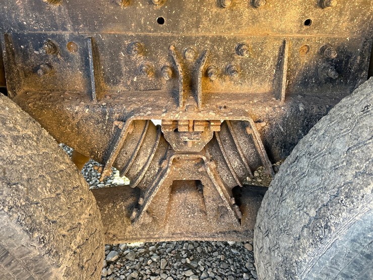 2006-international-7400-image-27