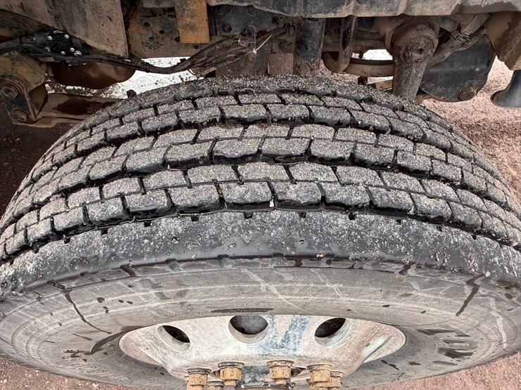 #1052-•-2007-international-7600sfa-tri-axle-dump-truck-image-74