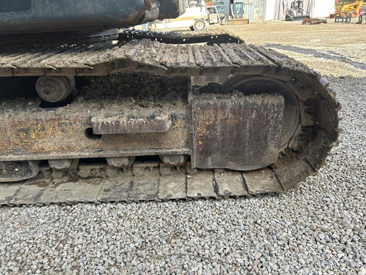 2019-hyundai-hx145-lcr-image-12