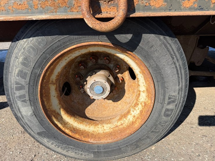 #1099-•-butler-26'-equipment-trailer-image-19