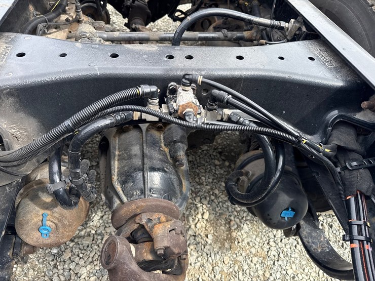 2019-kenworth-t680-image-47