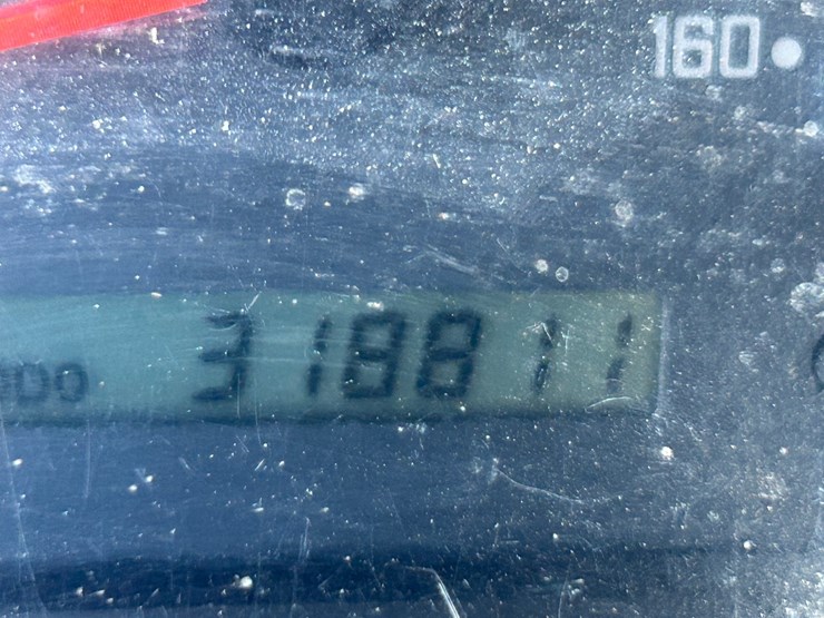 2013-isuzu-npr-image-58