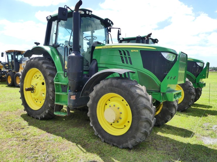 2022-john-deere-6175m-image-2