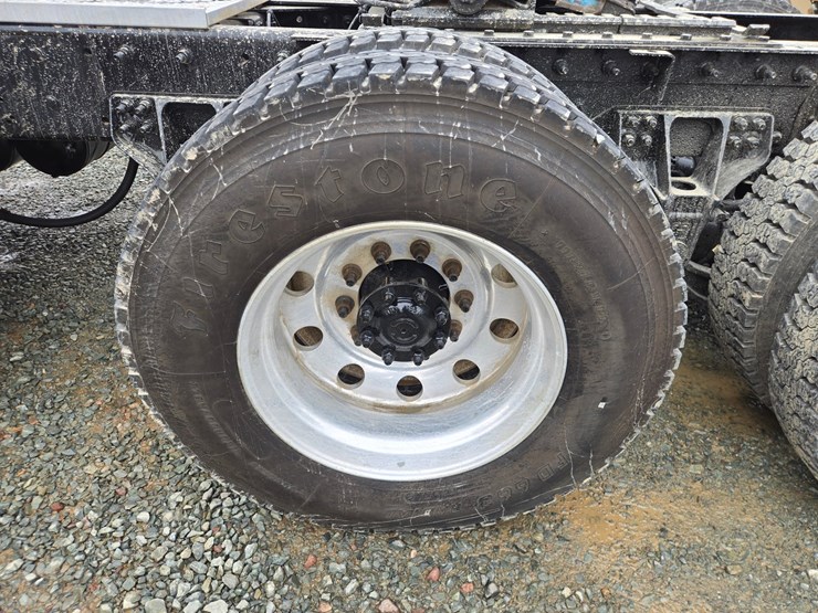 2019-international-hx620-image-86