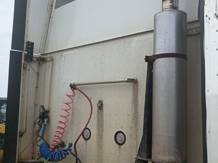 2000-international-9200i-image-16