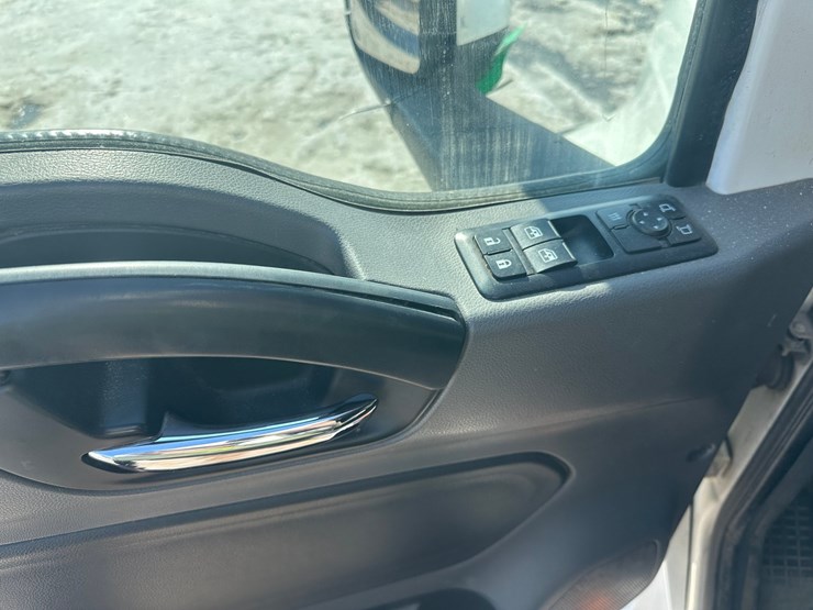 2017-international-lt-image-26